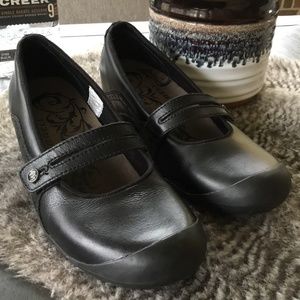 Merrell Womens Size 7.5  Plaza Bandeau Comfort Shoes